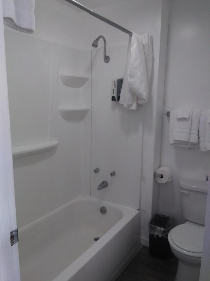 Modoc Hotel 2*